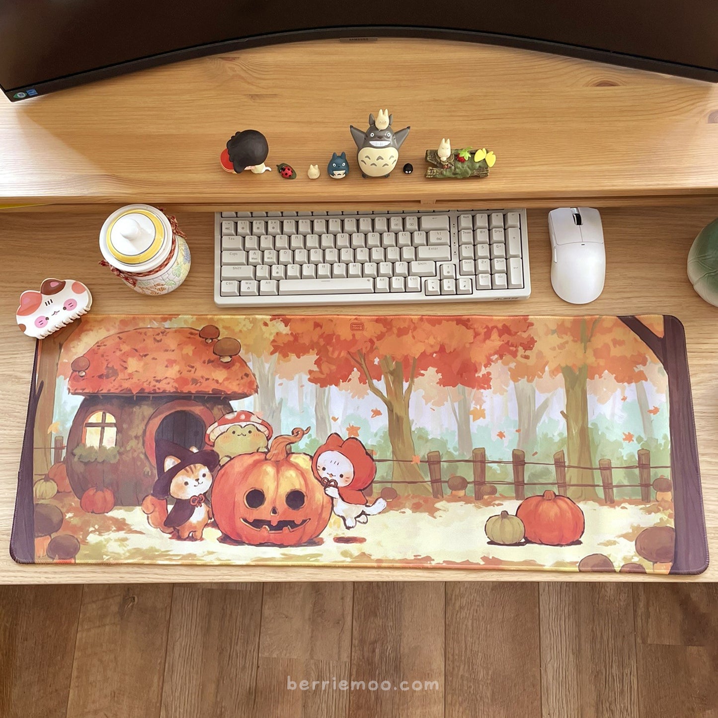 Pumpkin Picking - Deskmat