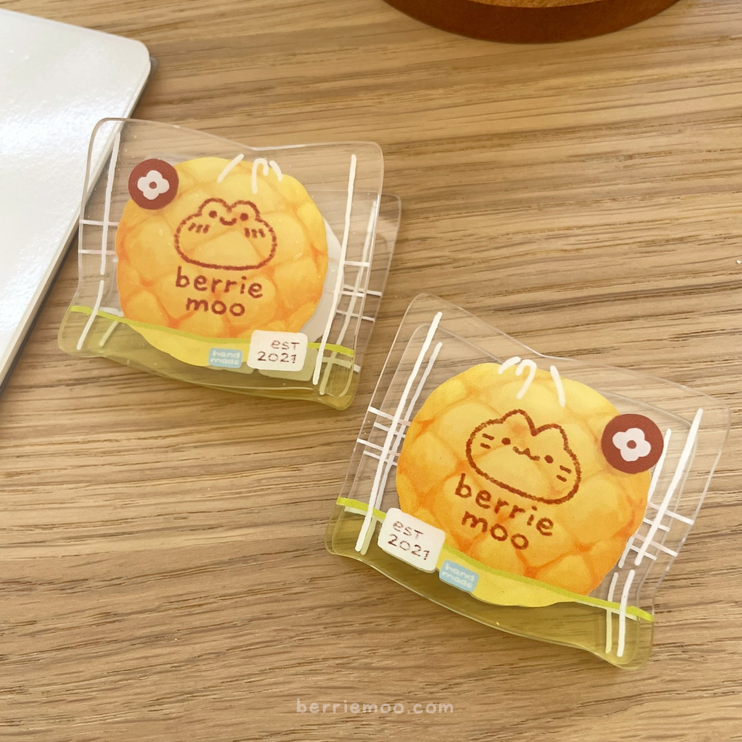 Konbini Breads - Acrylic Clips