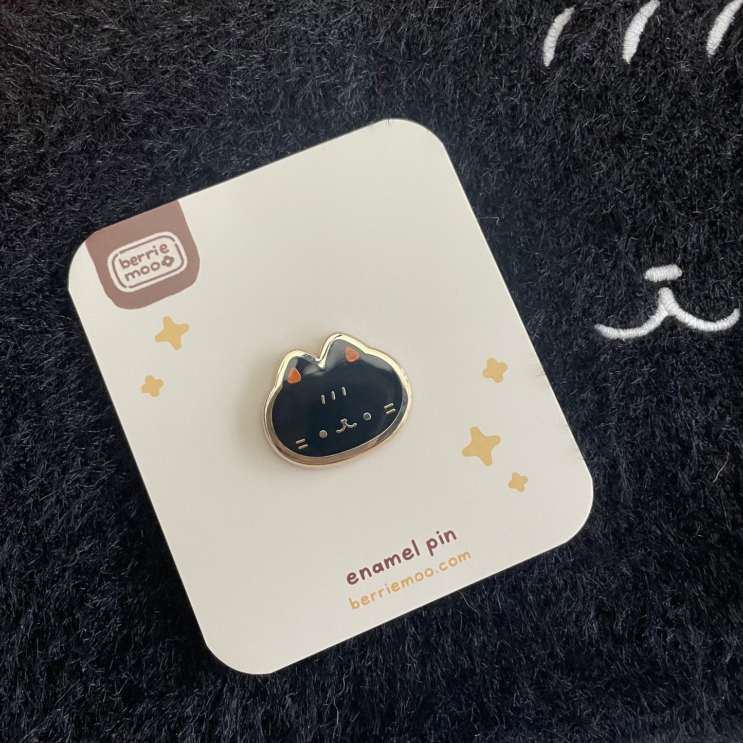Mini Catto - Enamel Pins