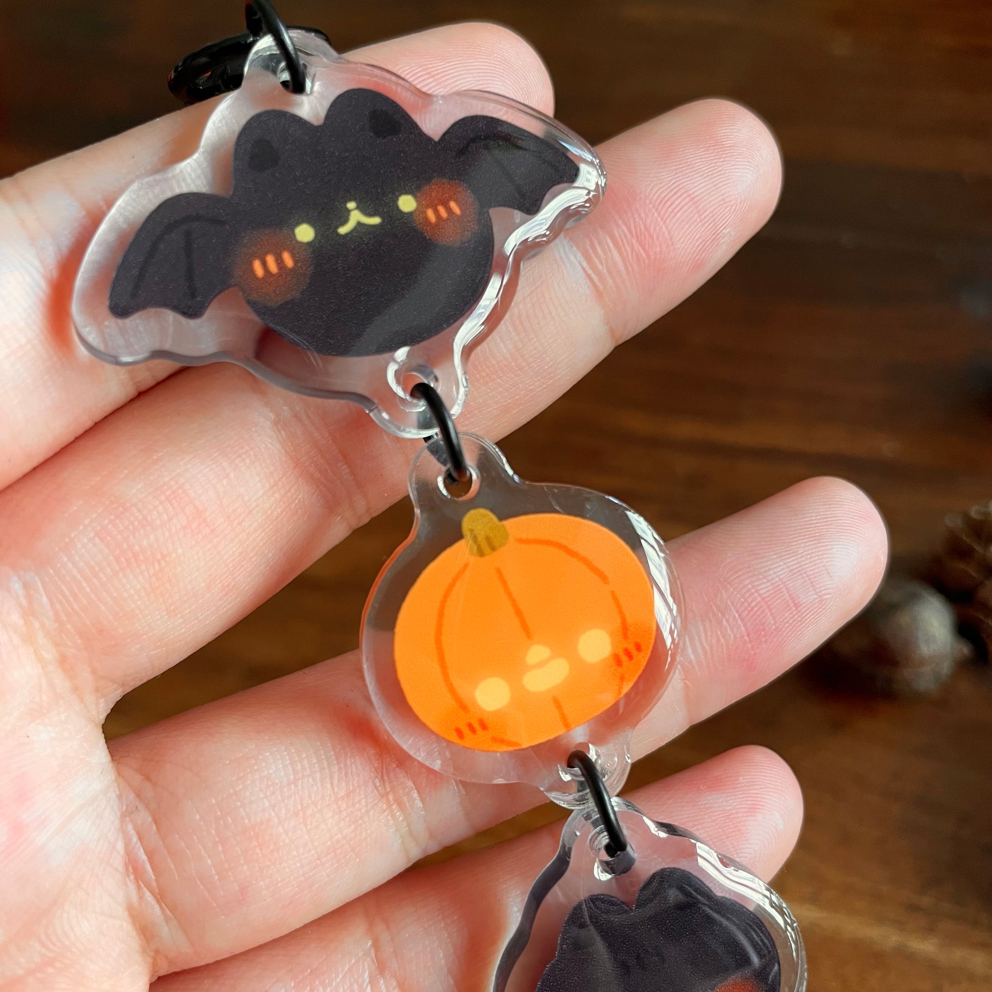 I made some spooky grumpy n cute charms : r/somethingimade