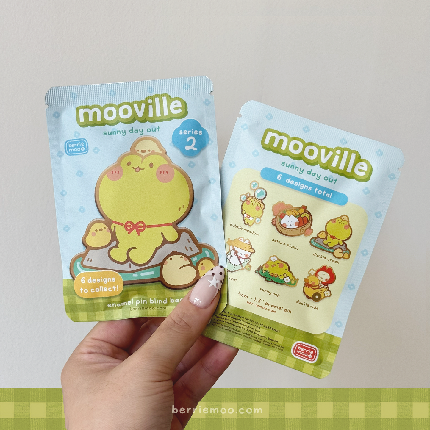 Mooville 2 - Enamel Pin Blind Bag